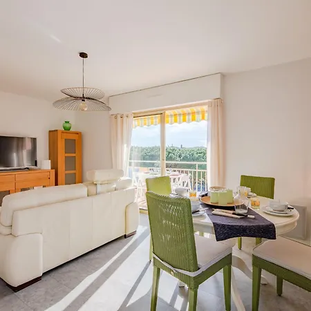 Apartment Le Riviera By Interhome